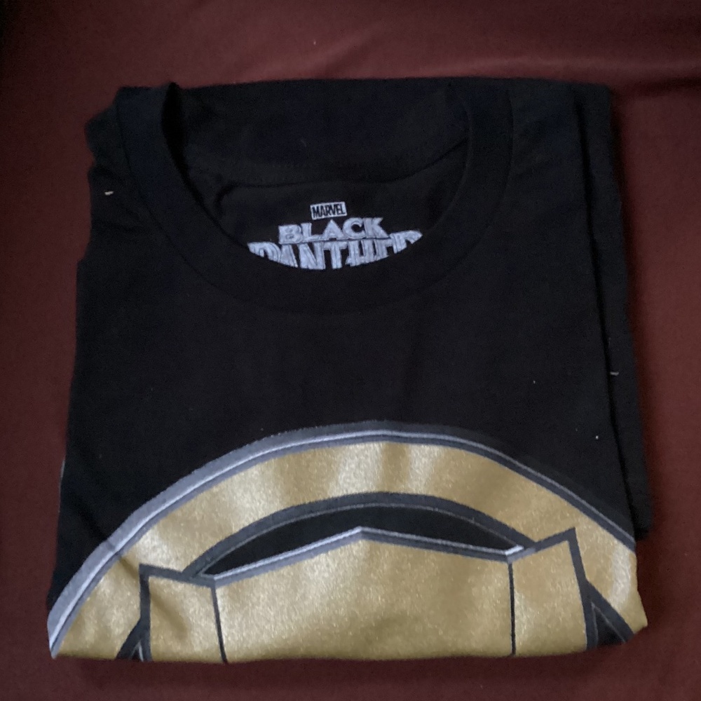 Black Panther Black Short Sleeve Men’s Tee Size Small New